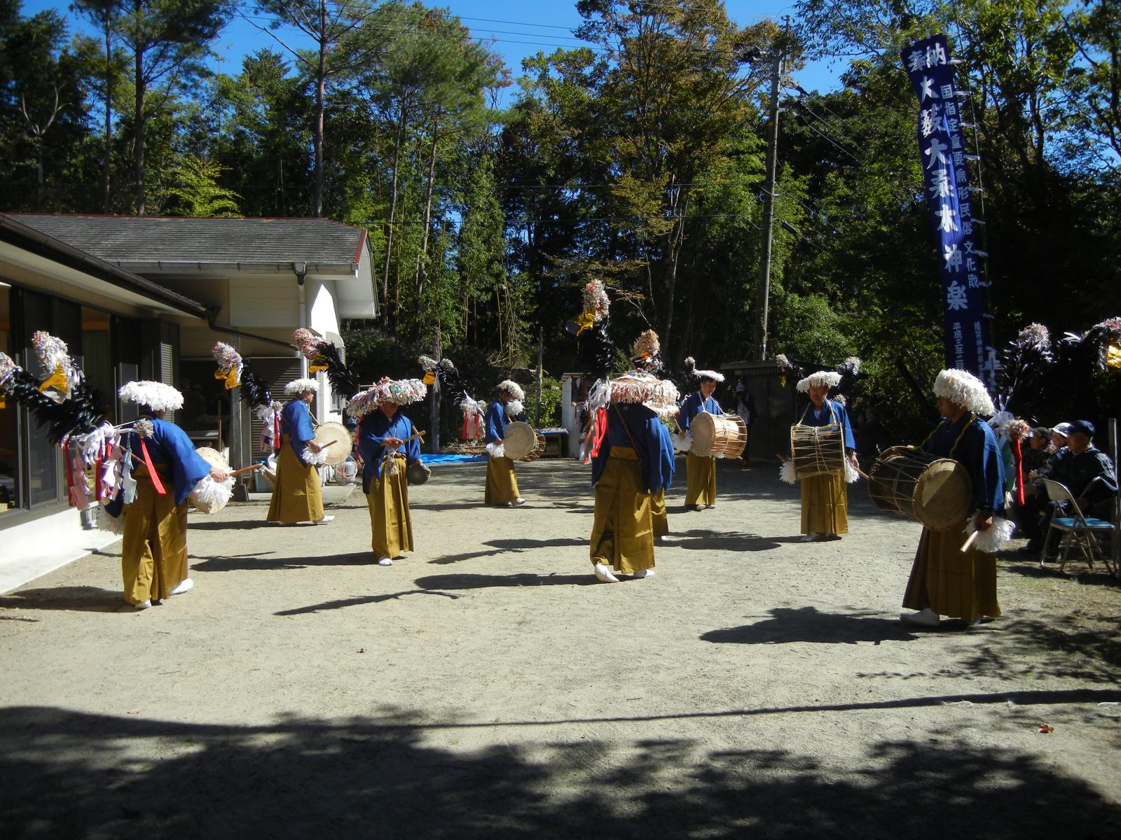  大薮の臼太鼓踊り