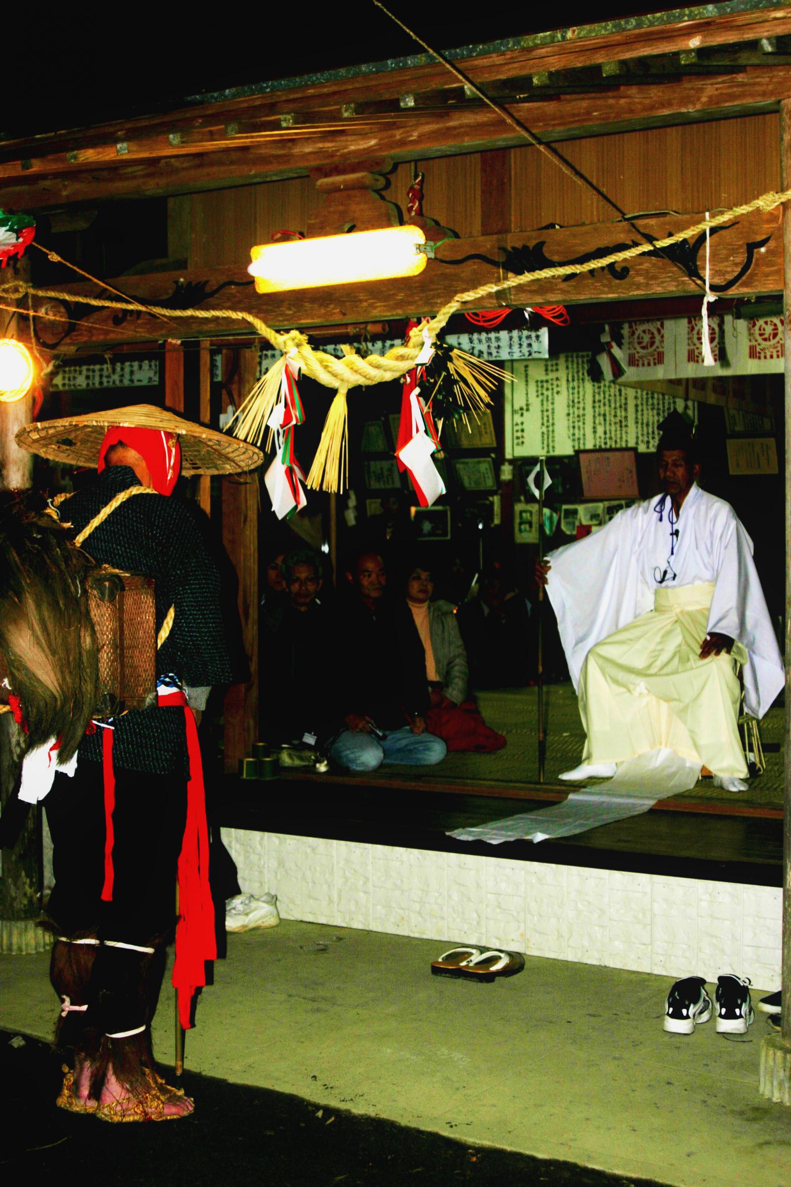 来訪神と神楽（下書き）