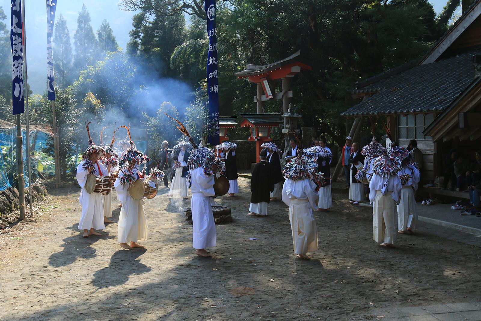 十根川の臼太鼓踊り