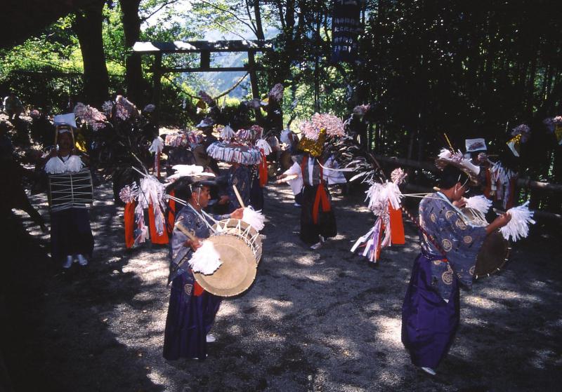 大河内の臼太鼓踊り