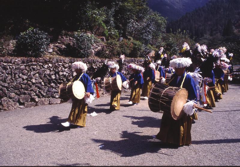 大薮の臼太鼓踊り